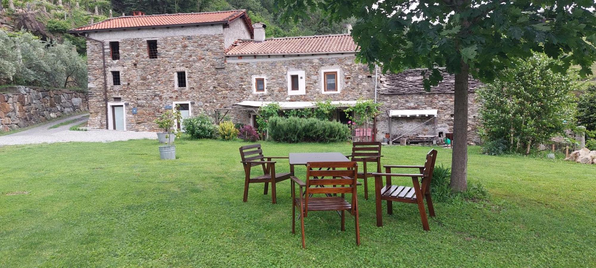 Relais del Brigante Bed and Breakfast Settimo Vittone Buitenkant foto