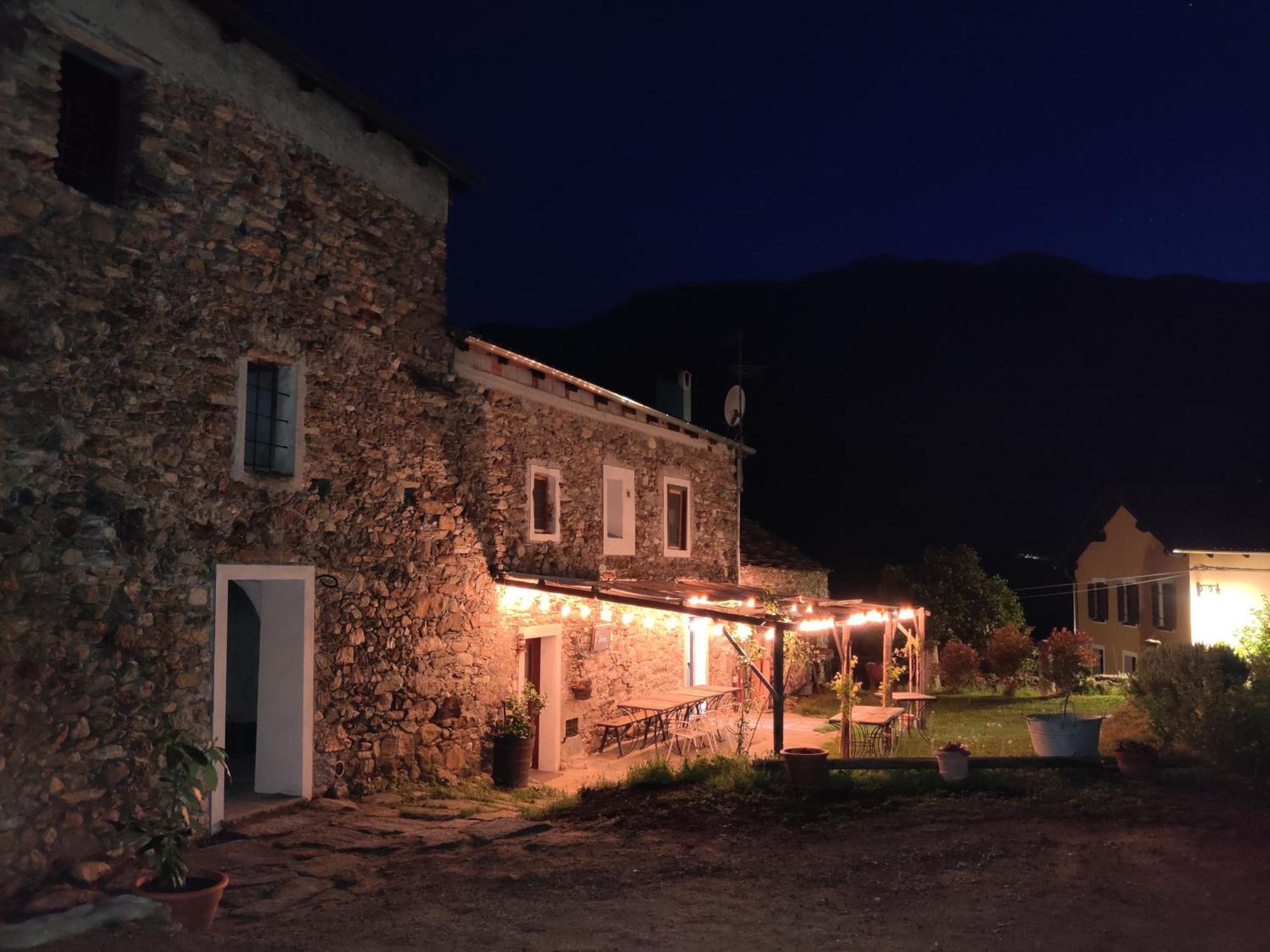 Relais del Brigante Bed and Breakfast Settimo Vittone Buitenkant foto